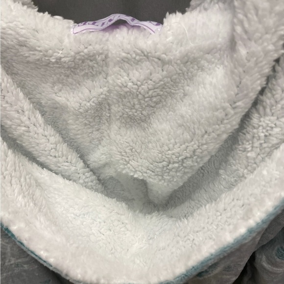 Chic Nite fluffy Robe - Picture 2 of 13